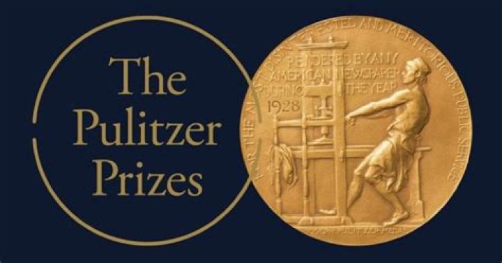 Why did Maus win the Pulitzer Prize?